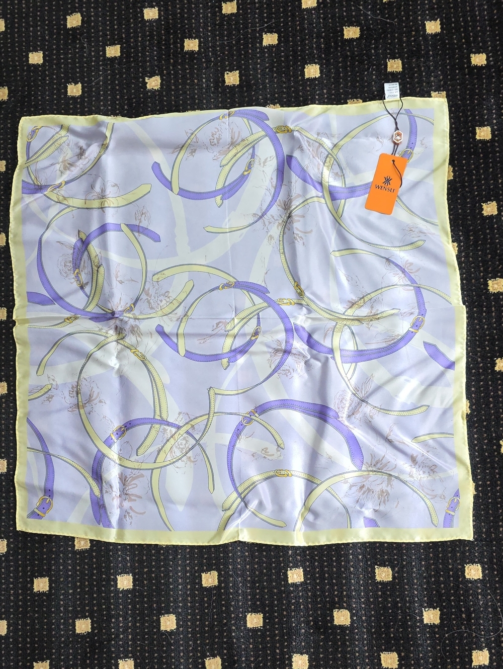 Wensli 100% Silk Scarf Lavender and Pale Yellow 18"x18" Square New Tags